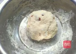 Illustration of how to make red date steamed buns 3