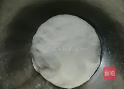 Illustration of how to make hollow sesame cake 2