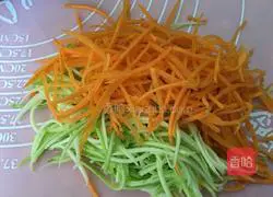 Illustration of how to make pumpkin and egg pancakes 1