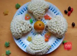 Illustration of how to make small fish steamed buns 12