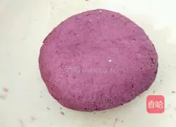 Illustration of how to make purple potato blossom steamed buns 4