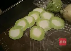 Celery and meat dumplings Practice illustration 3