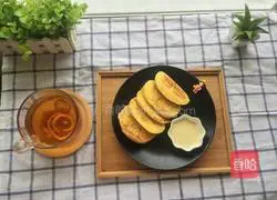 Egg Illustration of how to make fried steamed buns 5