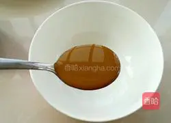 Illustration of how to make Zhixiang mung bean sprout noodles 6