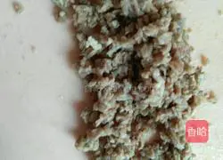 Illustration of how to make carrot, beef and egg pancakes (baby food supplement) 3