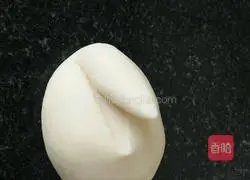 Illustration of how to make Little White Rabbit Steamed Buns 4