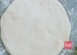 Illustration of how to make fried buns with beans and meat stuffing 15