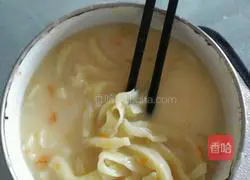 Illustration of making homemade cheese noodles (original) 6