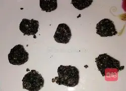Illustration of how to make black sesame glutinous rice balls 5