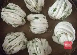 Illustration of how to make Hanamaki steamed buns using high-gluten flour 15