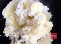 Illustration of how to make potato fried rice 7