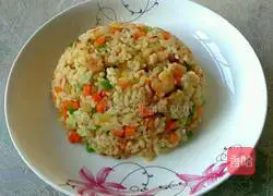 Illustration of how to make colorful shrimp fried rice 8
