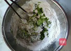 Illustration of how to make mushroom, pork and carrot dumplings 3