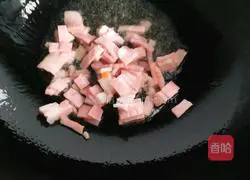 Illustration of how to make fried rice with eggs and bacon 4