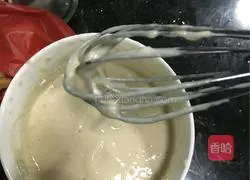 Illustration of how to make banana waffles 3