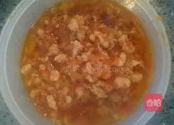 Illustration of how to make lean meat, shrimp, tomato and noodle sauce 9