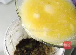 Illustration of how to make piglet and sesame glutinous rice balls 3