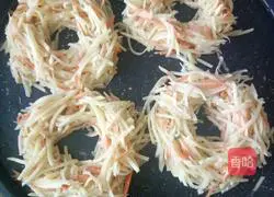 Bird's Nest Potato Cake Recipe Illustration 3