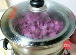 Coconut-flavored two-color potato cake recipe 3