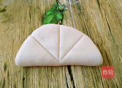 Illustration of how to make lotus leaf steamed buns 8