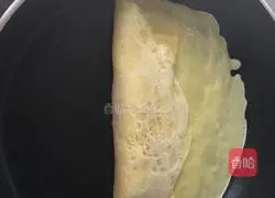 Illustration of how to make ham and cheese burritos 4