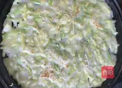 Illustration of how to make jade melon silk cake 8