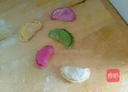 Illustration of how to make lace dumplings 17