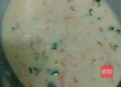 Illustration of how to make carrot and egg pancakes 3