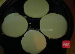 Illustration of how to make fried corn tortillas 5