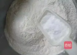  Illustration of how to make noodles spiral cake 2