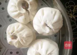 Illustration of how to make jujube buns 4