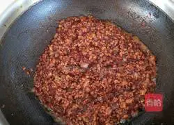 Meat sauce mixed with buckwheat noodles Illustration of how to do it 8