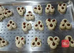 Illustration of how to make rolled steamed buns 7