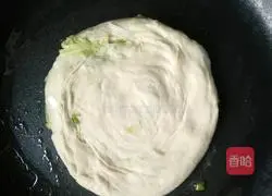 Illustration of how to make garlic sauce egg pancake 6