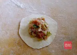 Illustration of how to make beef and radish dumplings 9