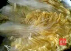 Illustration of how to make pickled cabbage dumplings 1