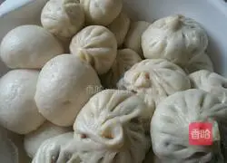 Illustration of how to make zucchini meat buns 9