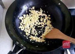 Illustration of how to make Xihu dumplings 3