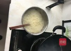 Illustration of how to make fried noodles 4