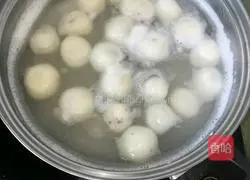 Illustration of homemade glutinous rice balls 5