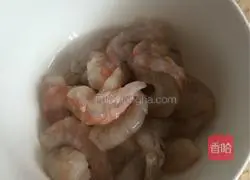 Illustration of how to make shrimp fried rice 3