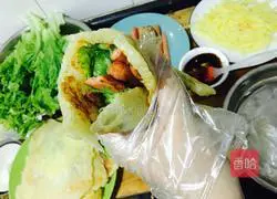 Illustration of how to make simple egg-filled pancakes 12