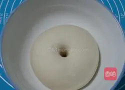 Illustration of how to make small gourd and pumpkin steamed buns 10