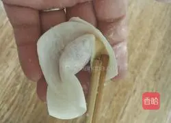 Illustration of how to make wontons in clear soup 6