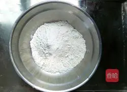 Illustration of how to make salt and pepper and scallion pancakes 1