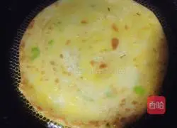 Illustration of how to make scallion pancakes 10