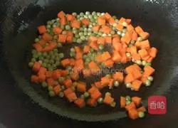 Golden Egg Fried Rice Recipe Illustration 8