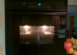 Banana Peanut Crispy Cake (vegetarian baking series) illustrations 6