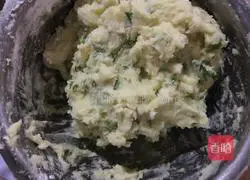 Mashed Potato Pancake Recipe Illustration 7