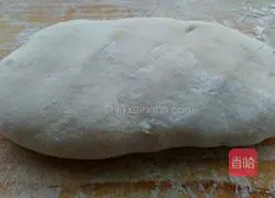 Pork and mushrooms Illustration of how to make cabbage stuffed pie 8